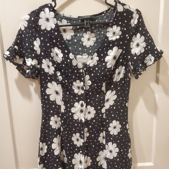 Forever 21 Polka Dot Daisy Mini Dress - Picture 1 of 3